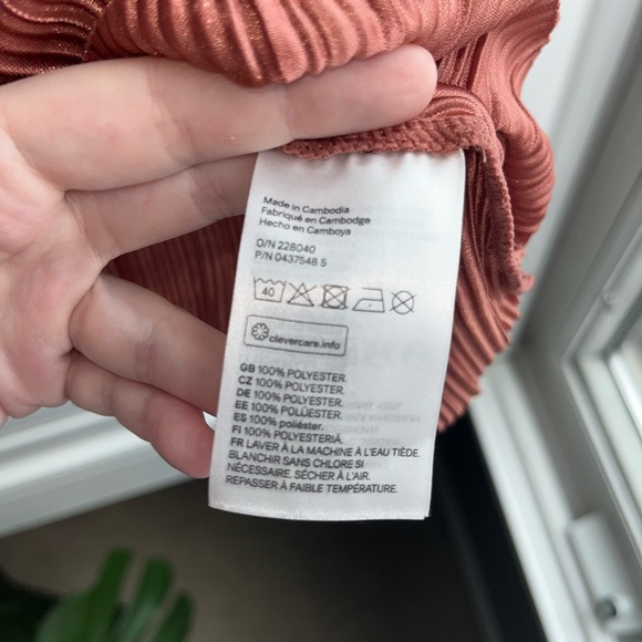 H&M iridescent Long Sleeved Top - Picture 5 of 6